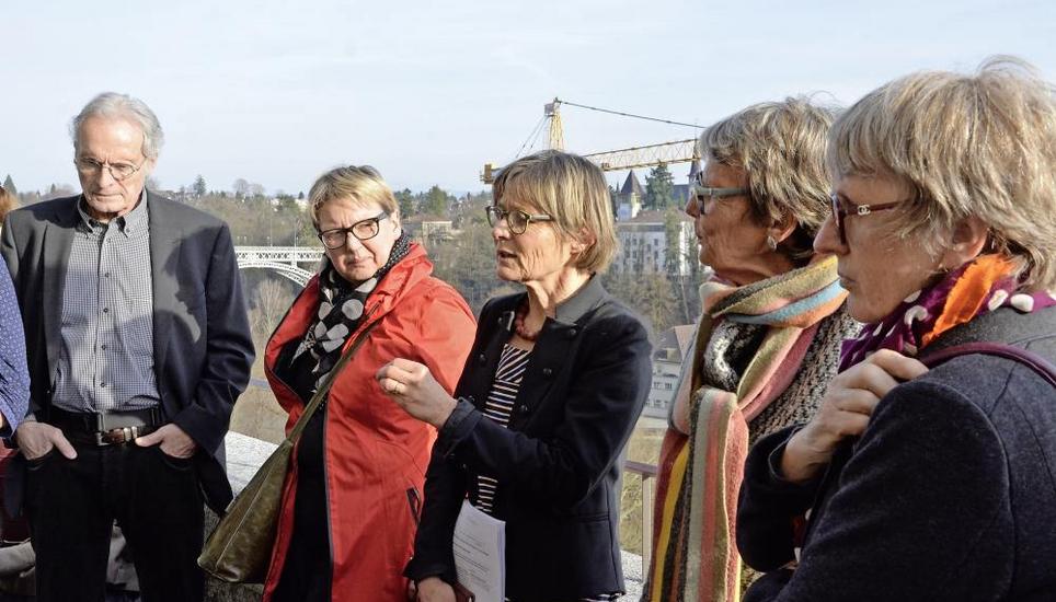 Im Bundeshaus hat Nationalrätin Martina Munz am Montag eine Gruppe der Volkshochschule Klettgau empfangen und deren Fragen beantwortet.