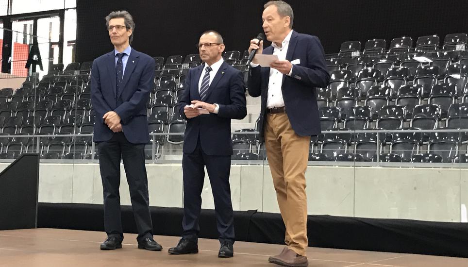 Stadtpräsident Peter Neukomm, Regierungsrat Ernst Landolt und Projektleiter Markus Cajacob (v.l.) eröffneten die Tischmesse. Bild: Radio Munot