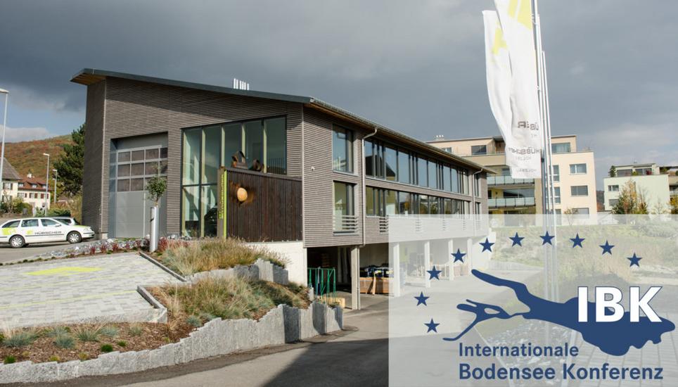 Der Kanton schickt die Hübscher Holzbau AG aus Beringen als eine von zwei Firmen ins Rennen um den Nachhaltigskeitspreis der Internationalen Bodenseekonferenz (IBK). Bild: Homepage Hübscher Holzbau AG