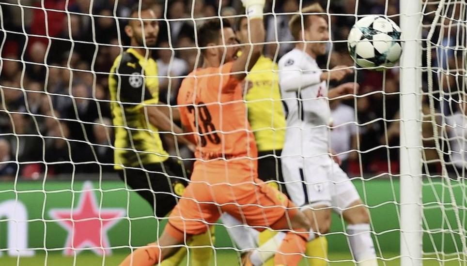 Dortmunds Torhüter Roman Bürki hat beim 1:0 für Tottenham das Nachsehen. Bild: Key