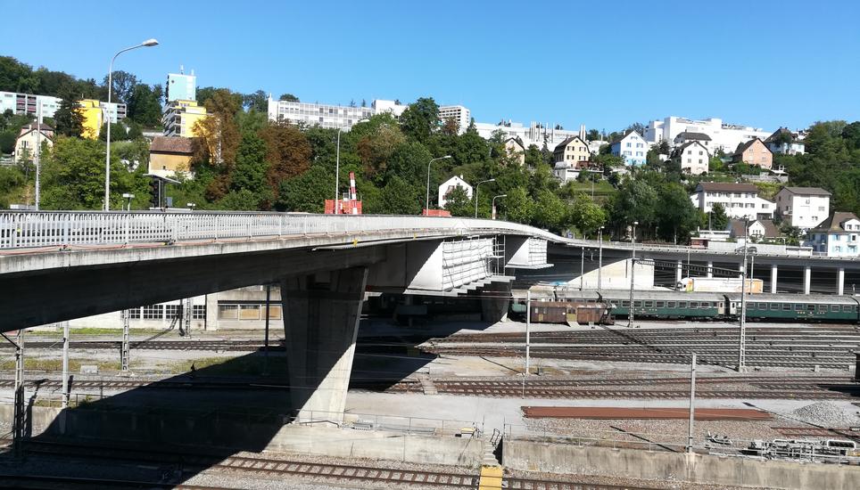 Die letzte Etappe der Teilsanierung der Fulachbrücke in Schaffhausen ist abgeschlossen. Bild: Radio Munot