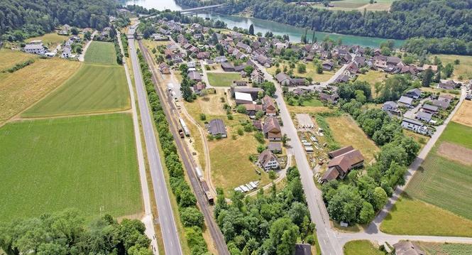 Drohnenaufnahme von Hemishofen und Stein am Rhein, am Dienstag, 20. Juni 2023. (Melanie Duchene / Schaffhauser Nachrichten)