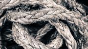 Der Seiler war ein harter Beruf, der vor allem in unseren Breiten wenig einbrachte. Bild: Pixabay