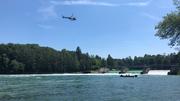 Am Sonntag wurde mit Helikoptern und eingeflogenen Polizeitauchern gesucht. Bild: Kapo ZH