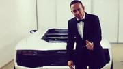 Francesco Ciringione protzt gerne vor Luxus-Karossen. Bild: Instagram