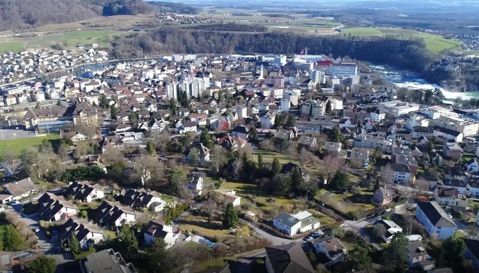 In Neuhausen kam es in der Nacht vom Mittwoch auf Donnerstag zu einem Beziehungsdrama. Bild: shn.ch