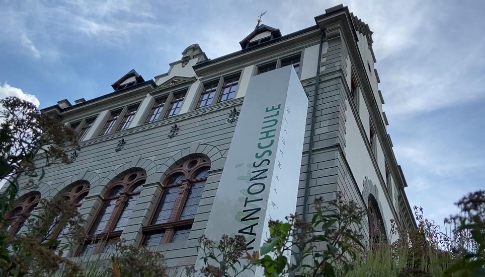 An der Kantonsschule Schaffhausen häufen sich aktuell die positiven Fälle. Archivbild: SHF