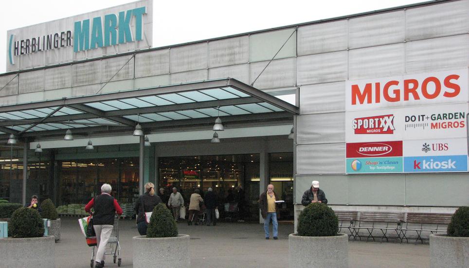 Der Herblingermarkt wird bei den geplanten Bauarbeiten speziell berücksichtigt. Bild: Karl Hotz