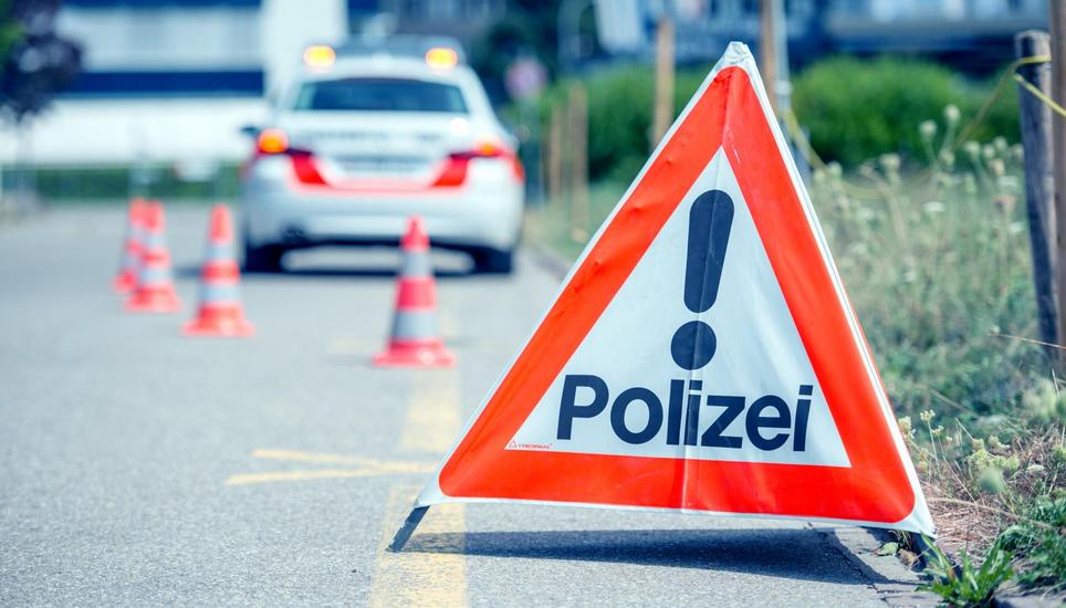 Nun ermittelt die Schaffhauser Polizei, wie es zum Unfall gekommen ist. Symbolbild: zVg