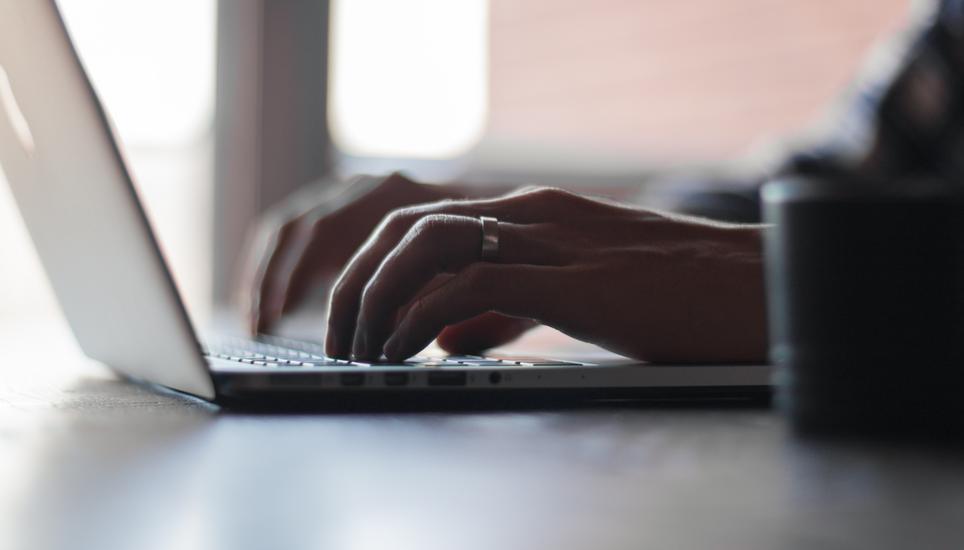 Verraten Sie uns Ihre Meinung per Umfrage, Kommentar oder E-Mail. Symbolbild: Thomas Lefebvre