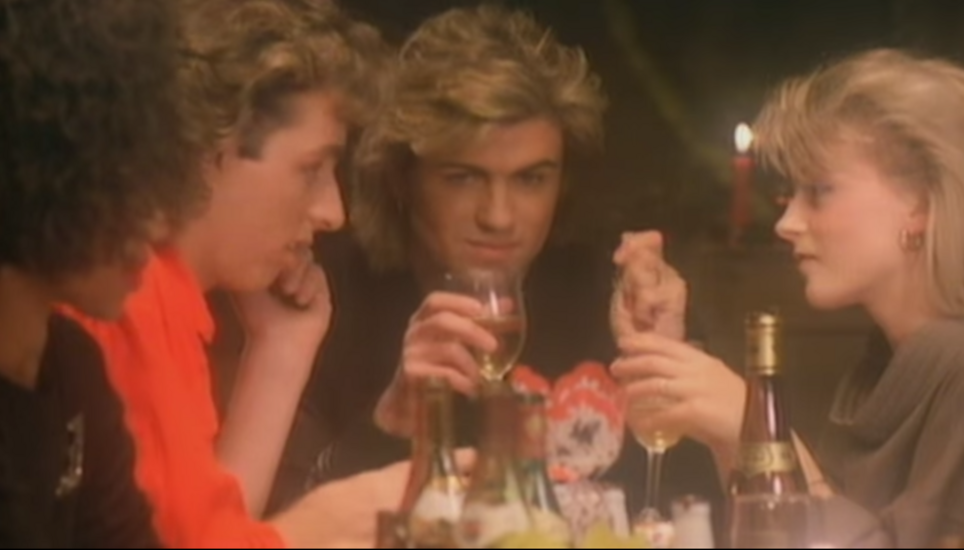 Cheers! Bild: Screenshot YouTube