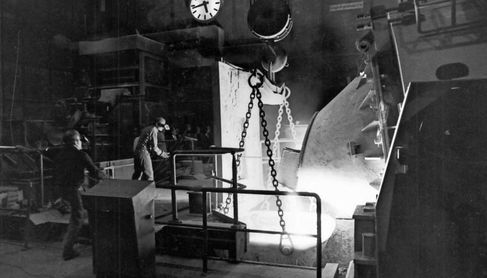 Der Schmelzpunkt von Stahl beträgt je nach Legierung zwischen 1500 bis 1600 Grad Celsius. Bild: Bruno + Eric Bührer