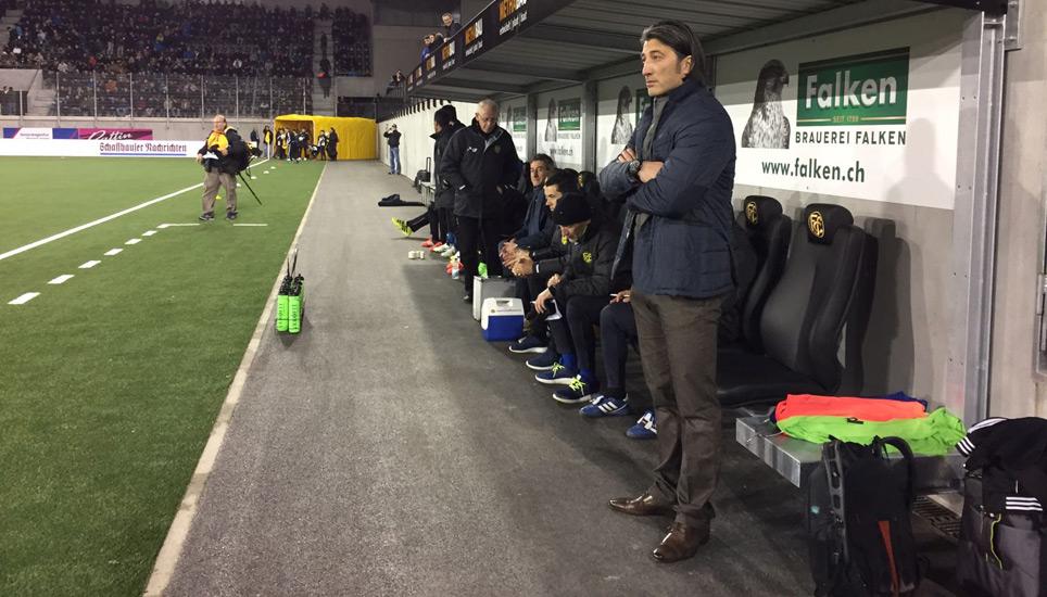Ein konzentrierter Murat Yakin. Bild: J. Huber