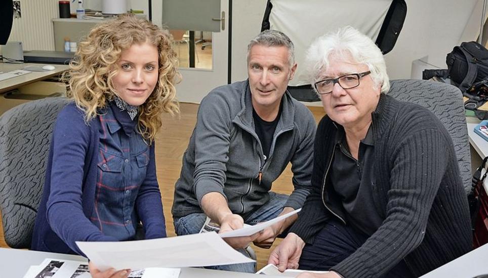 Die Jury am Tagen: Nora Dal Cero, Michael Kessler (M.) und SN-Fotograf Selwyn Hoffmann bestimmten die Sieger. Bild: Tito Valchera