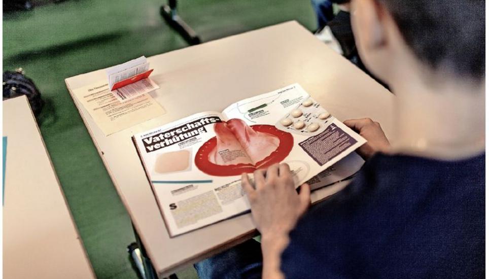 «Sexualität geht weit über Fortpflanzung hinaus», sagt Sozialwissenschaftlerin Nicole Hinder. Für eine Sexualerziehung, die ein selbstbestimmtes Leben ermöglicht, sieht sie nicht nur Eltern, sondern auch Lehrer und Experten in der Pflicht. Bild: Key