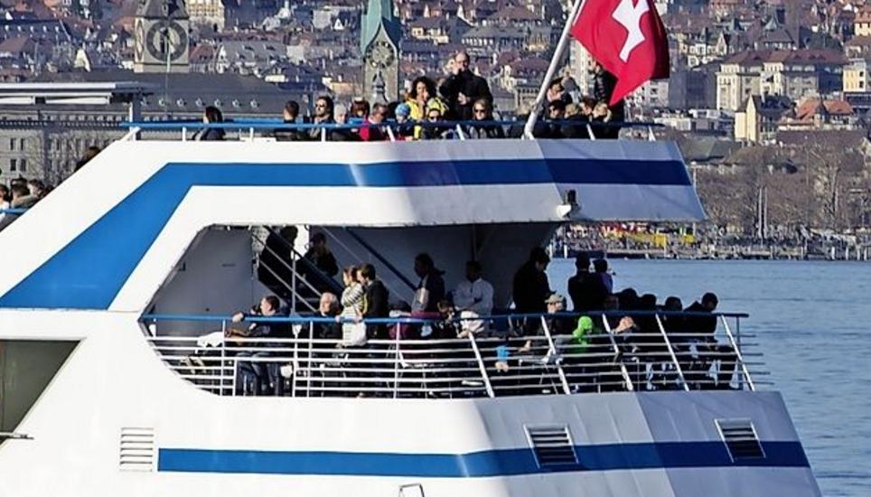 Kursschiffe auf dem Zürichsee hupen künftig nicht mehr so oft. Bild: Key