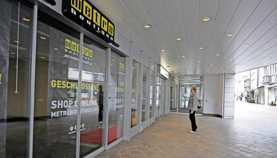Die Räumlichkeiten der ehemaligen Metro Boutique bleiben leer. Erst nach einer umfassenden Sanierung will die Eigentümerin AXA sie wieder vollständig vermieten. Bild: Selwyn Hoffmann