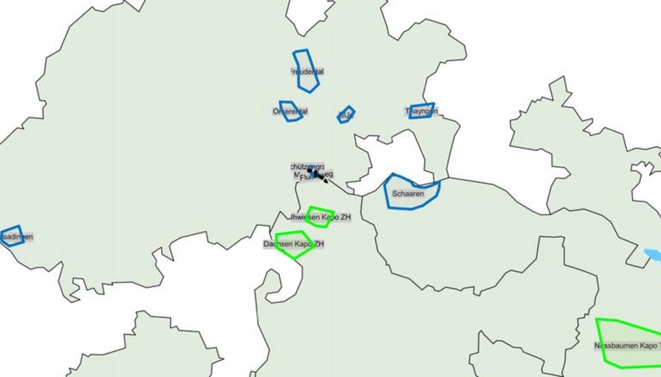 Vor dem erfolgreichen Zugriff in Thalwil fanden am Dienstag mehrere Polizeiaktionen statt: in Trasadingen, Dachsen, Uhwiesen, Schaffhausen, im Schaaren, in Thayngen und Nussbaumen. Karten: SH Pol