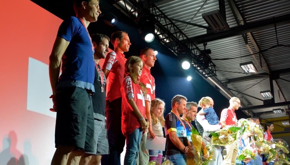Die erfolgreichsten Tortour-Teilnehmer aus der Schweiz durften sich als Schweizer Meister feiern lassen. Bild: dfk