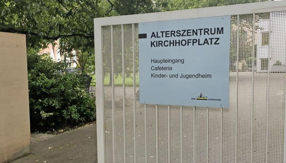Ab Montag kann man wieder Besuche in Altenheimen durchführen. Bild: Zeno Geisseler