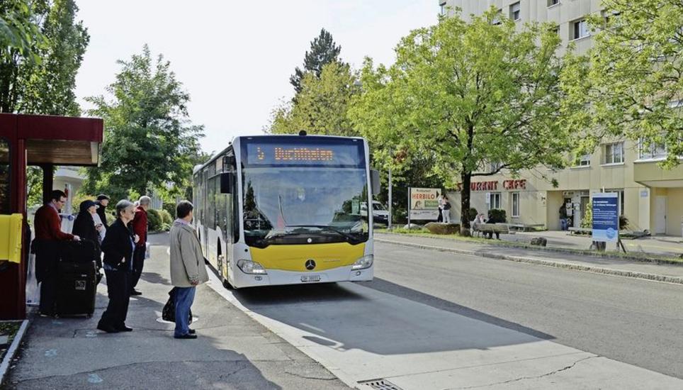 Die bestehende Linie 5 wird bis zur neuen Endhaltestelle Gründliacker an der Thayngerstrasse verlängert. Dort ist dann auch ein Buswendeplatz vorgesehen. Bild: Selwyn Hoffmann