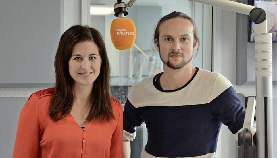 «Wir sind das Radio hier aus Schaffhausen»: Sarah Keller übernimmt in einer Woche die Chefredaktion von Radio Munot. Der bisherige Chefredaktor Andy Jucker verlässt nach knapp neun Jahren den Sender. Bild: Daniel Jung