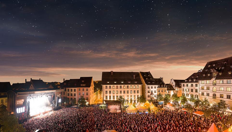 Neben Nightwish ist James Blunt ein weiterer Headliner für das Stars in Town 2018. Bild: Radio Munot