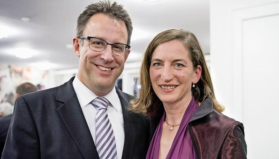 Petra und Manuel Stucki: geniessen das unvergleichliche Ambiente, die Vorweihnachtsstimmung und die gute Gesellschaft.