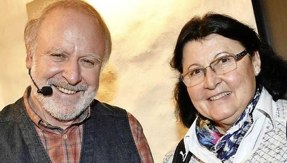 Das Bekenntnis zum Schweizer Dialekt in Rebers Liedern spricht Rita Wulz seit jeher an. Aber auch über die Person Peter Reber kann sie schwärmen: «Er ist authentisch, mitreissend und begeistert Kinder wie auch Erwachsene.»
