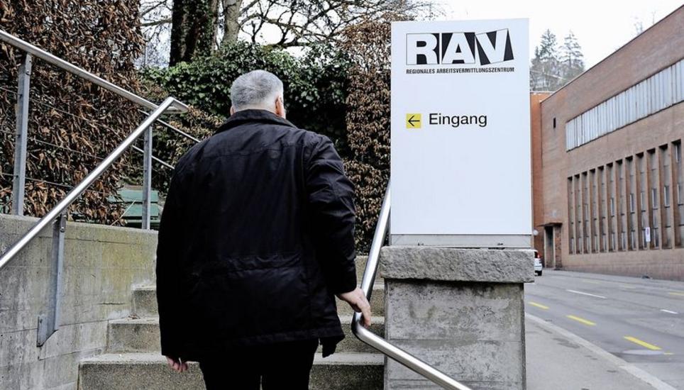 Für das kommende Jahr rechnet das Schaffhauser RAV mit einem leichten Rückgang der Arbeitslosigkeit. Bild: Bruno Bührer