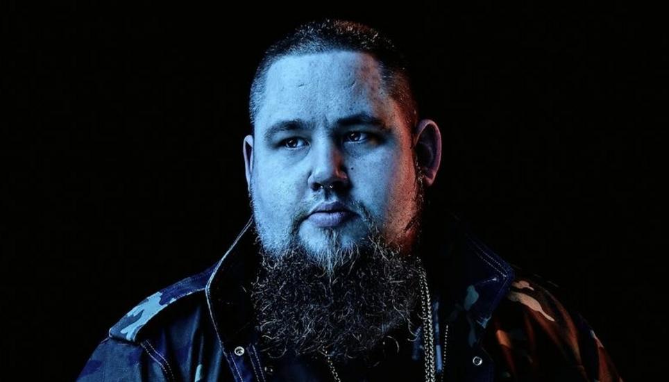 Wurde mit «Human» 2016 zum Star: Rag ’n’ Bone Man. Der britische Soulsänger tritt kommenden Sommer am Schaffhauser «Stars in Town»-Festival auf. Bild zvg