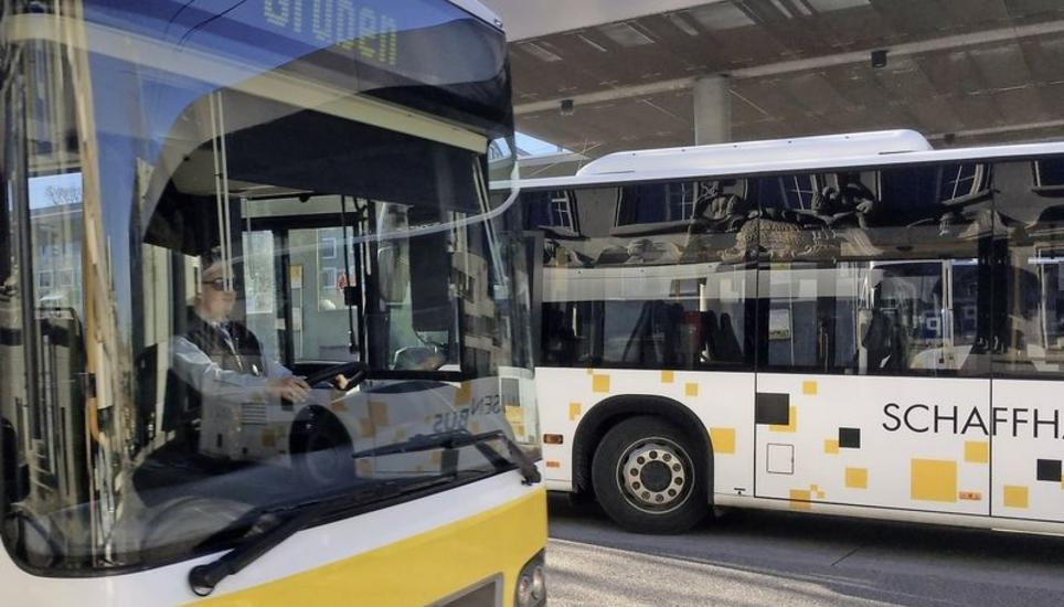 Bald sollen Stadt- und Regionalbusse zum selben Betrieb gehören. Bild: Zeno Geisseler