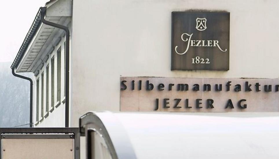 Die Türen von Jezler sind bereits geschlossen, an der Schaffhauser Frauengasse wird nicht mehr gearbeitet. Bild: Jeannette Vogel