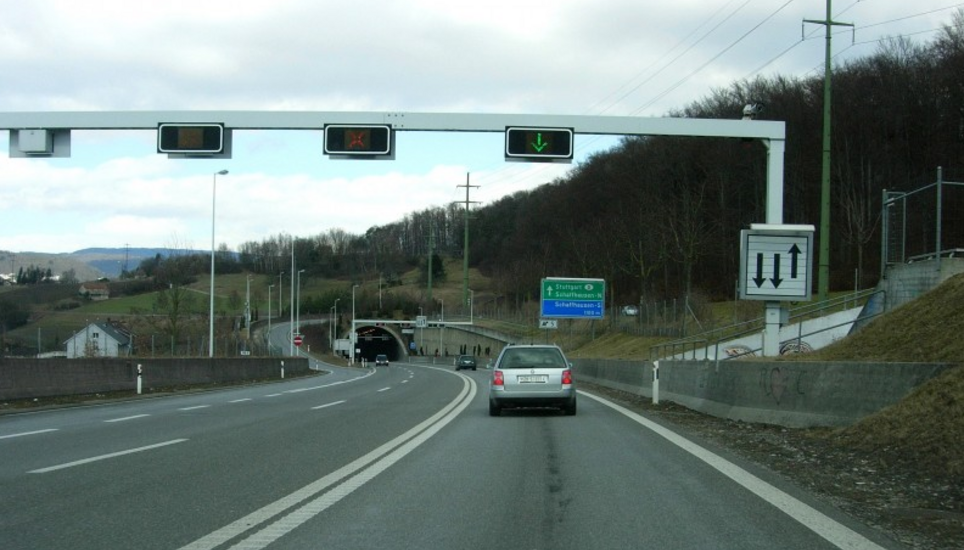 Die A4 ist zwischen Uhwiesen und Schaffhausen Nord gesperrt.