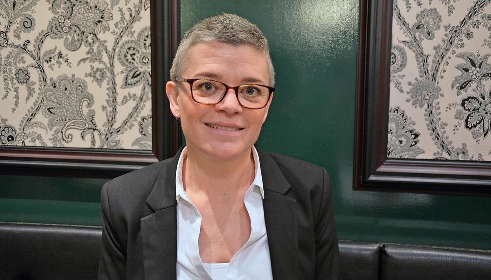 Claudia Indermühle geht mit viel Elan an ihre neuen Aufgaben. Bild: Kay Fehr