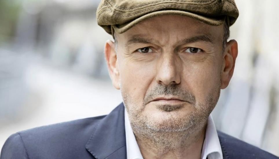«Ich reflektiere in letzter Zeit immer mehr, dass ich schon als Kind relativ schwermütig war»: Mit seiner neuen Bluesplatte ist Philipp Fankhauser im Dezember auf Platz drei der Schweizer Albumcharts eingestiegen. Bild: zVg