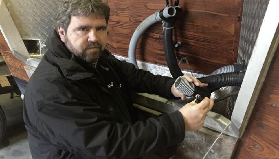 «Das waren Profis»: Markus Steinemanns Fährboot mit den durchtrennten Leitungen.