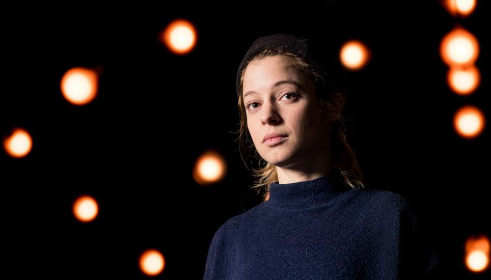 Lara Stoll gewinnt den Förderpreis der Stadt Mainz. Bild: Boris Bürgisser /zvg