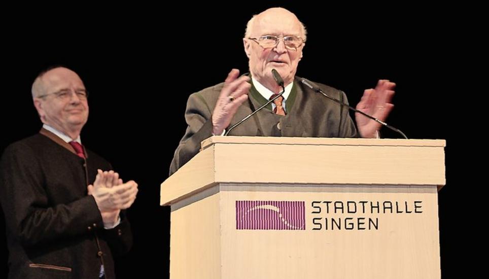 Wilderich Graf von und zu Bodman (rechts) tritt nach 26 Jahren zurück. Bild: Andreas Schiendorfer