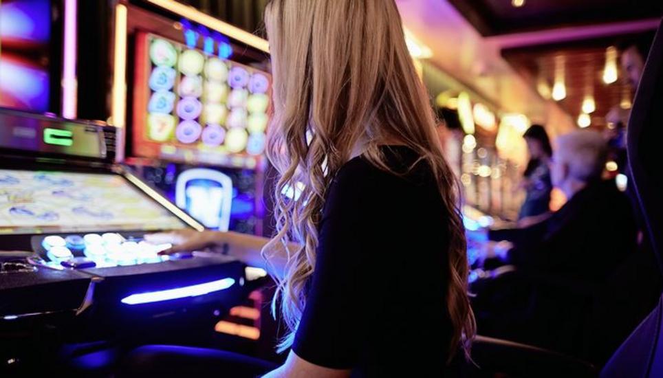 Geldspiele unter Kontrolle: Der Bundesrat hat die Kampagne lanciert für das Geldspielgesetz, über das am 10. Juni abgestimmt wird. Bild Key
