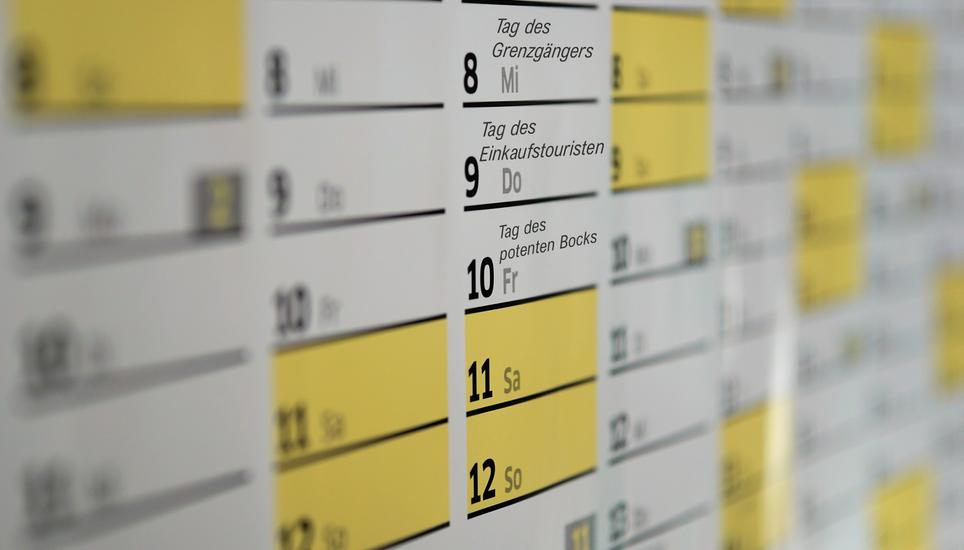 Was für Feiertage bräuchte Schaffhausen dringend? Wir hätten da mal ein paar Ideen... Bild: Pixabay/Montage SHN