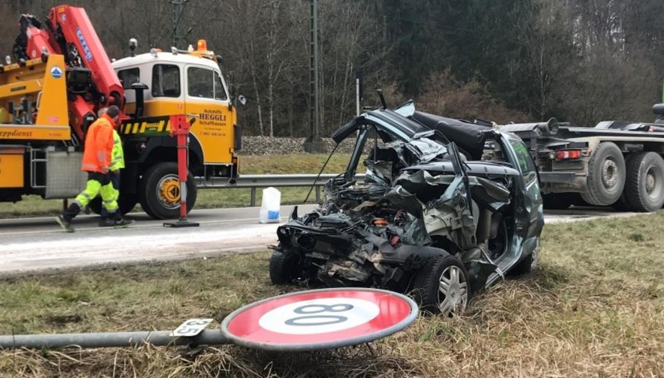 Tödlicher Unfall zwischen Thayngen und Schaffhausen ...
