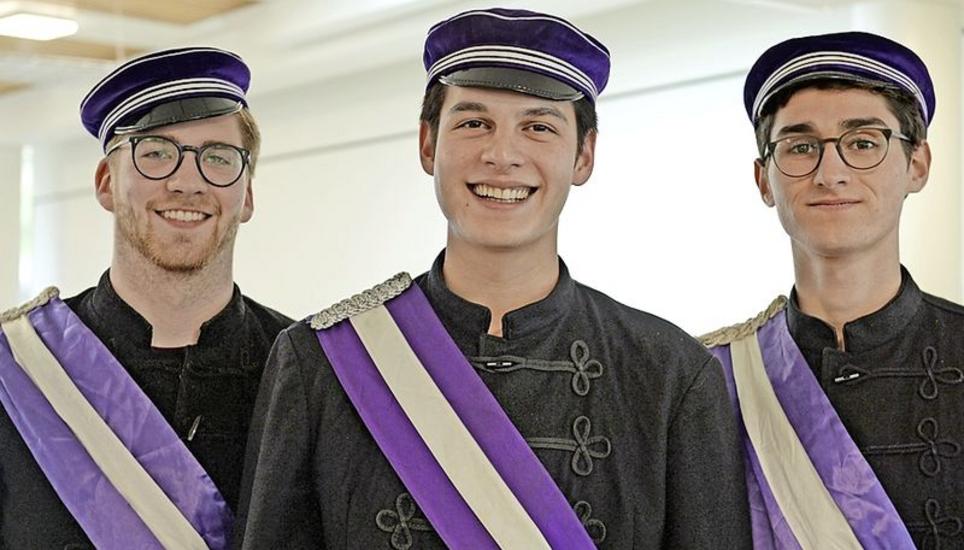 In Uniform: Florian Sulzberger v/o Lektür, Patrick Biedermann v/o Poet und Michael Baumann v/o Fidel (v. l. n. r.).