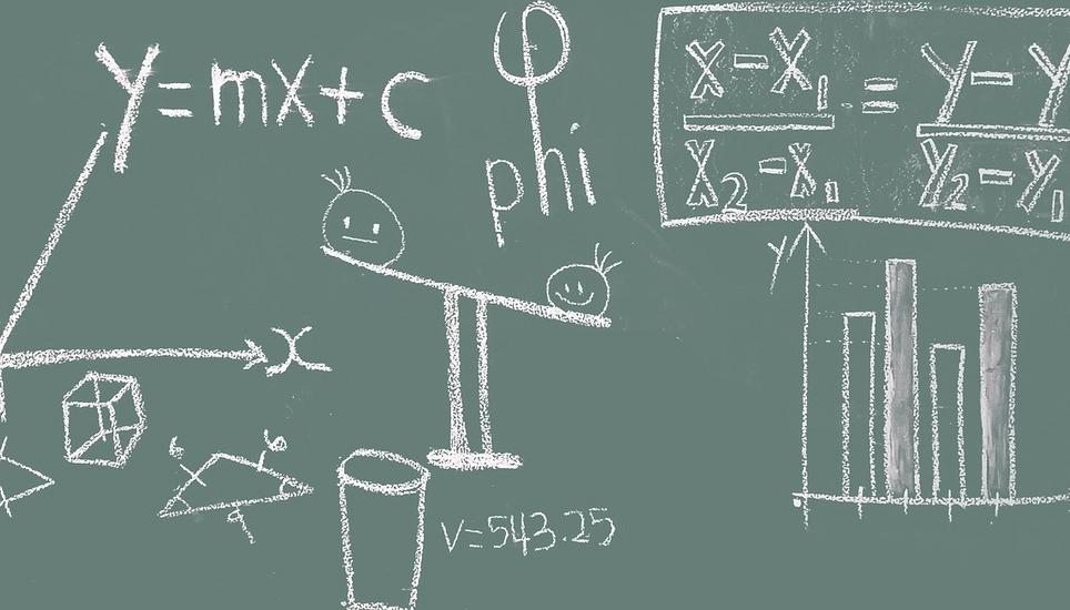 Wandtafel statt Computer. Bild: Pixabay