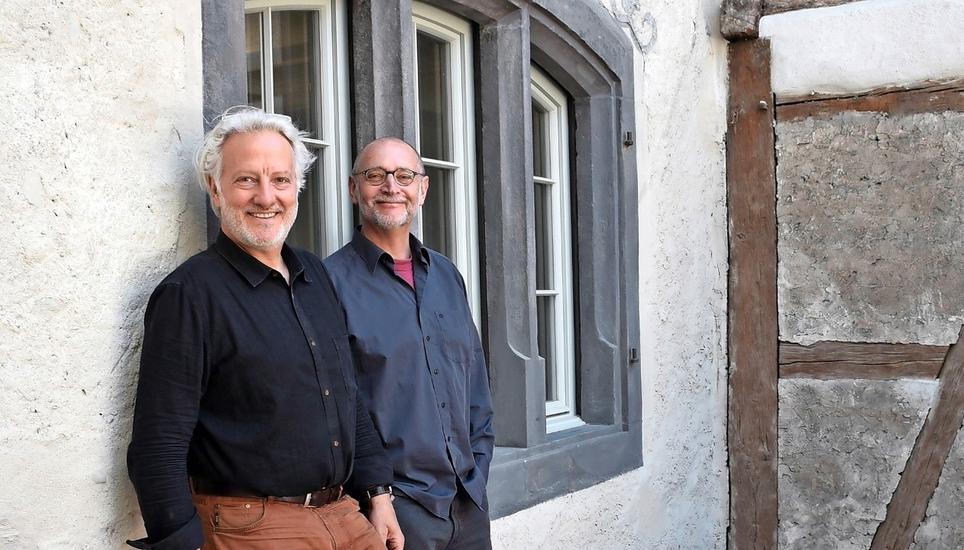 Für Leo Graf und Felix Graf ist der «Weisse Adler» nicht nur ein Sanierungs-, sondern auch ein Herzensprojekt. Bilder: Darina Schweizer