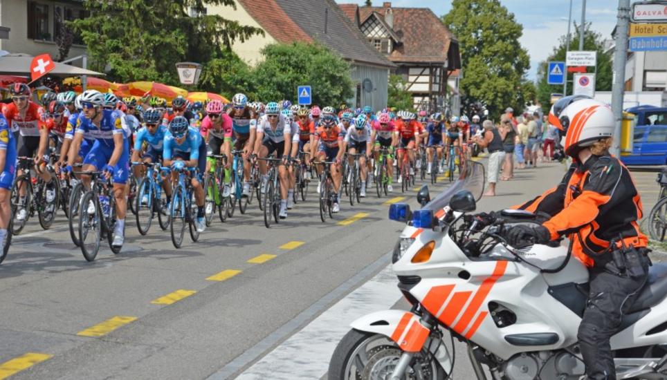 Die Tour de Suisse macht heute eine Schlaufe durchs Weinland.