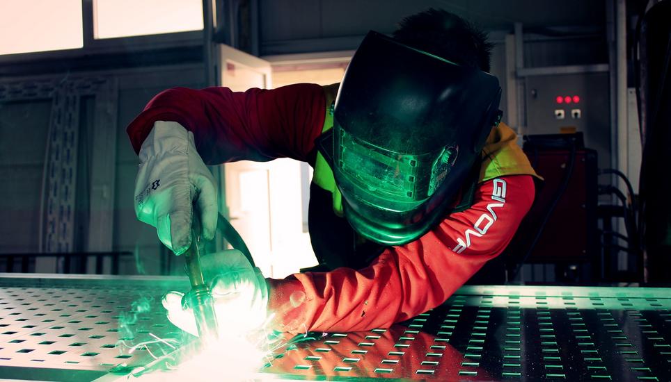 Der «Inländervorrang light» gilt auch für Berufe in der Industrie. Bild: Symbolbild Pixabay