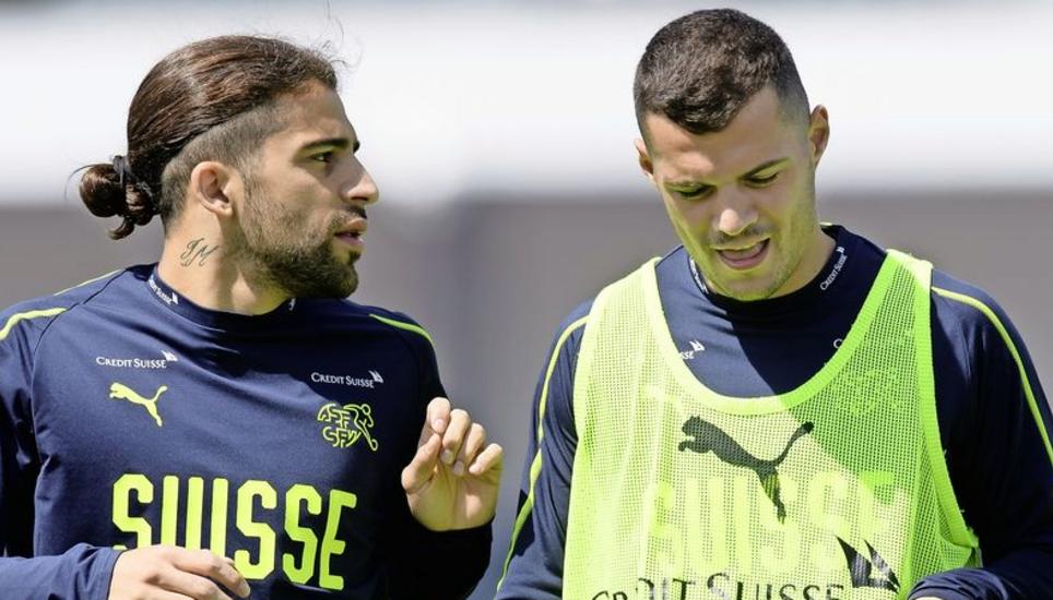 Zwei wichtige Eckpfeiler im Schweizer Team mit internationalem Renommee: Ricardo Rodriguez (l.) und Granit Xhaka. Bild: Key