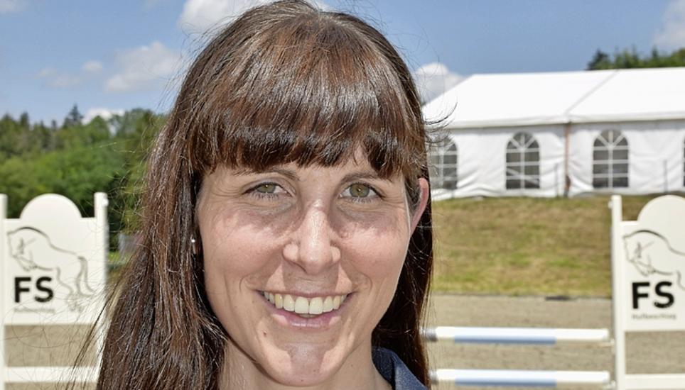 Die OK-Präsidentin der regionalen und nationalen Pferdesporttage auf dem Griesbach, Melanie Schmid. Bild: Miriam Barner