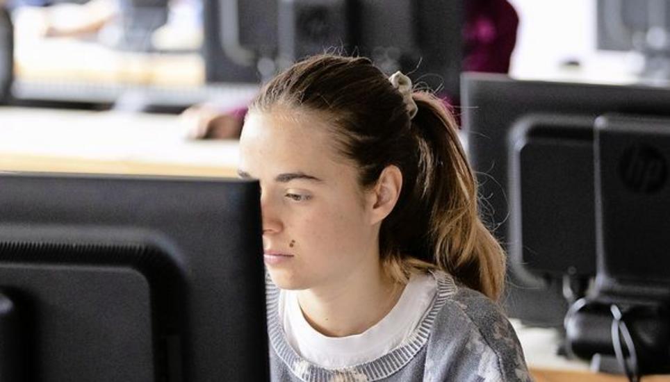 Die Digitalisierung ist eine der Herausforderungen für die Schulen. Bild: Key